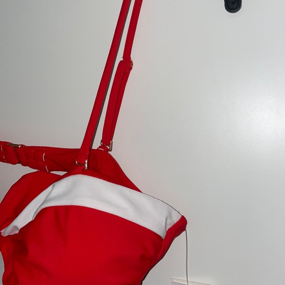 Raisins red and white bikini top - Picture 10 of 12